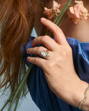 The Calla | Oval
