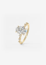 The Starlette | Oval