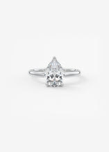 The Bloom Royale | Pear