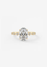 The Starlette Hidden Halo | Oval