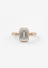 The Cream Puff Eternity | Emerald