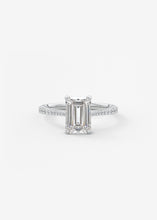 The Cathedral Pavé | Emerald