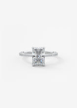 The Cathedral Pavé | Radiant