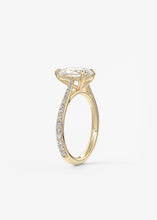 The Cathedral Pavé | Pear