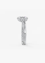 Cathedral Royale Pavé | Radiant