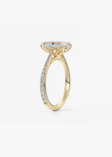 Cathedral Royale Pavé | Radiant