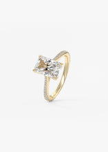 Cathedral Royale Pavé | Radiant