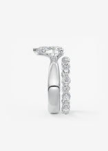 The Pinched Plunge | Pear
