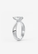 The Pinched Plunge | Pear