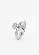 The Pinched Plunge | Oval