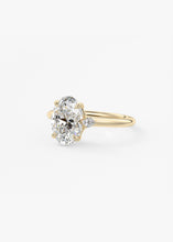The Arbor Three Stone | Oval