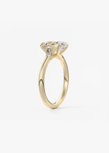 The Arbor Three Stone | Oval