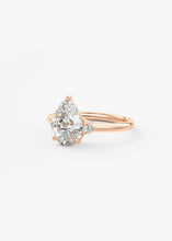 The Arbor Three Stone | Pear