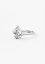The Arbor Three Stone | Pear