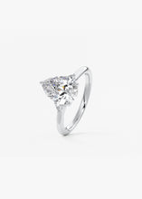 The Arbor Three Stone | Pear