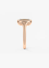 Golden Bathtub | Emerald