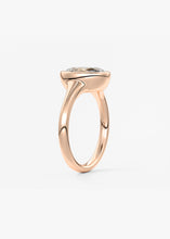 Golden Bathtub | Oval