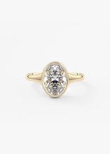 Golden Bathtub | Oval