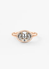 Golden Bathtub E.W. | Oval