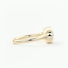 Golden Bathtub E.W. | Oval