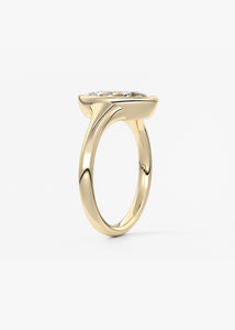 Golden Bathtub | Marquise