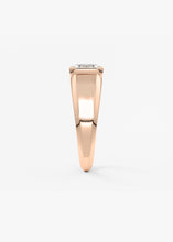 The Lunette Edge | E.W. Emerald