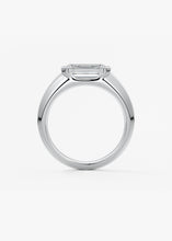 The Lunette Edge | E.W. Emerald