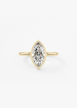 Breezy Bezel | Marquise