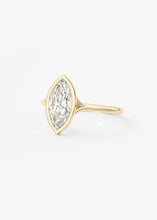 Breezy Bezel | Marquise