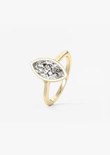 Breezy Bezel | Marquise