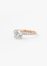 Royale Classic Pavé | Round