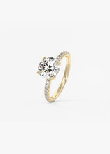 Royale Classic Pavé | Round