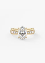The Hourglass | Oval