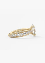 The Hourglass | Oval