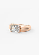 The Lunette | E.W. Radiant