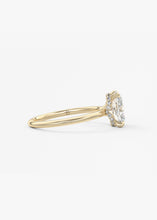 Plunge Hidden Halo | Elongated Cushion