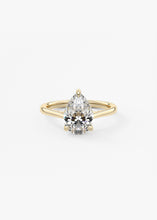 Cathedral Royale | Pear