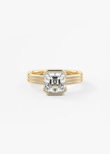 The Echo Half Bezel | Asscher