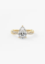 The Knot | Pear