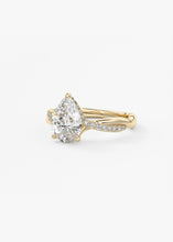 The Knot | Pear