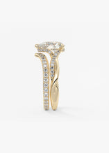 The Knot | Pear