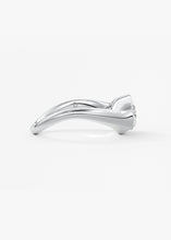 The Ray | Oval