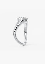 The Ray | Oval