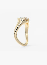 The Ray | Oval
