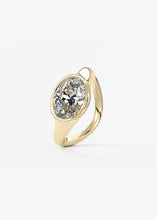 The Ray | Oval