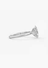 Royale Three Stone | Oval & Pears