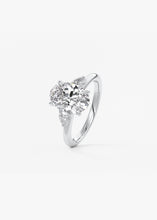 Royale Three Stone | Oval & Pears