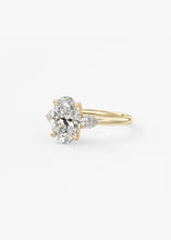 Royale Three Stone | Oval & Pears