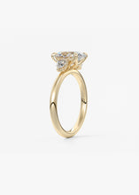 Royale Three Stone | Oval & Pears