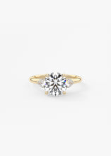 Royale Three Stone | Round & Pears